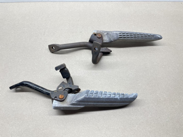 Jonway YY125T Rallox Ranger - Fußraste links rechts Fußablage Sozius (116)