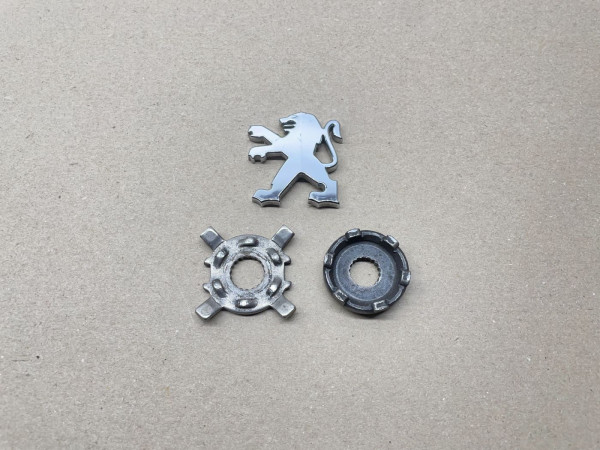 Peugeot Speedfight 1 + 2 original Emblem + Kickstartermitnehmer (109-8)