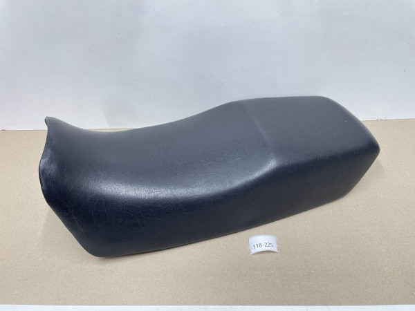 Kawasaki GPZ 900 R - Sitzbank Sitz Sattel seat (118-S)