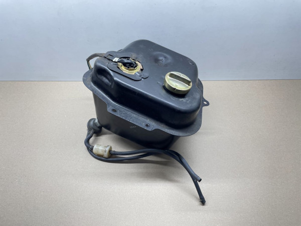 Kymco Vitality 2T - Benzintank Kraftstofftank petrol tank Tankdeckel (108)