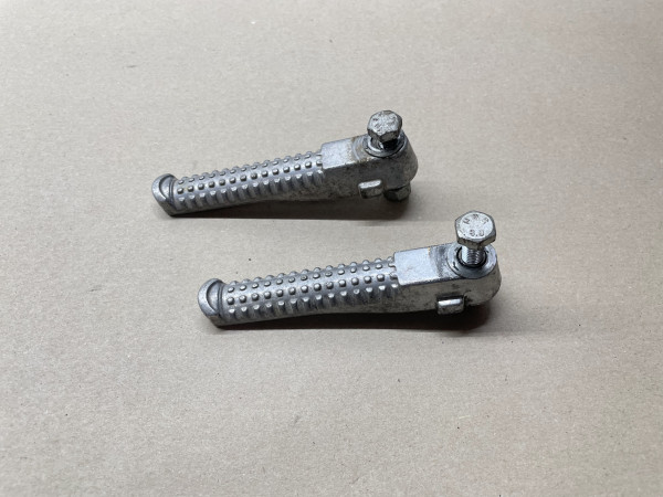 Peugeot JetForce C-Tech 50 original Fußrasten links und rechts Fußablage (99-1)