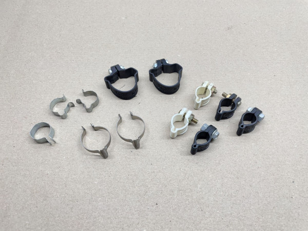 12x Schelle NOS - Shimano Sachs Bremszug Schaltzug Zugführung (39-51)